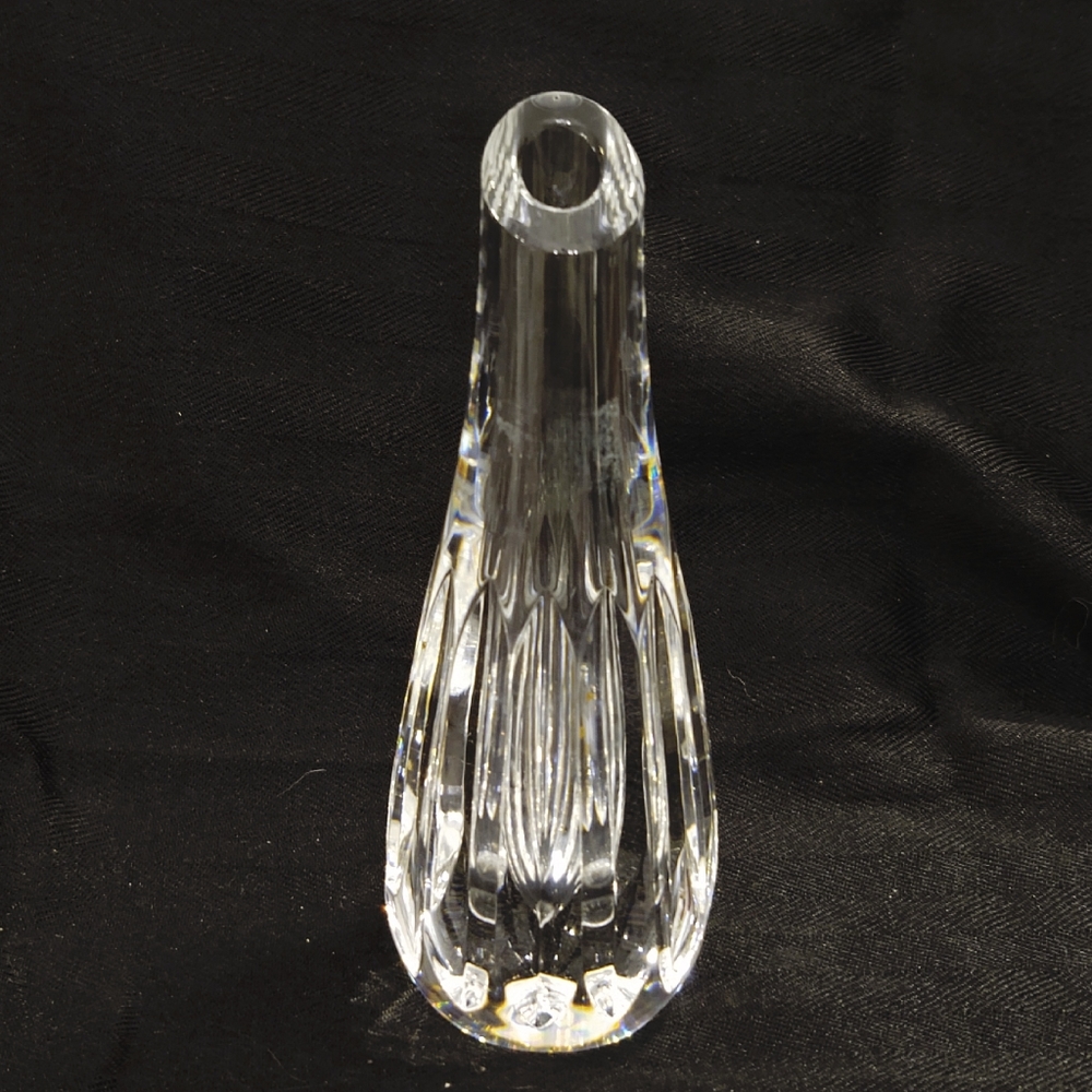 Baccarat Mid-Century Modern Crystal Albane Teardrop Bud Vase - Picture 5 of 8